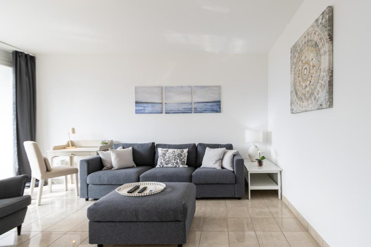 Belvedere Walking Distance From Train Station Apartment *