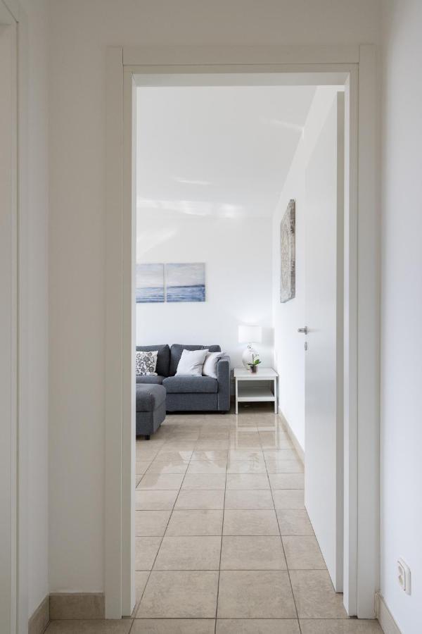 Belvedere Walking Distance From Train Station *